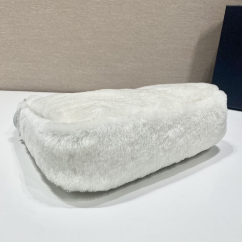 Pra*a hobo bags